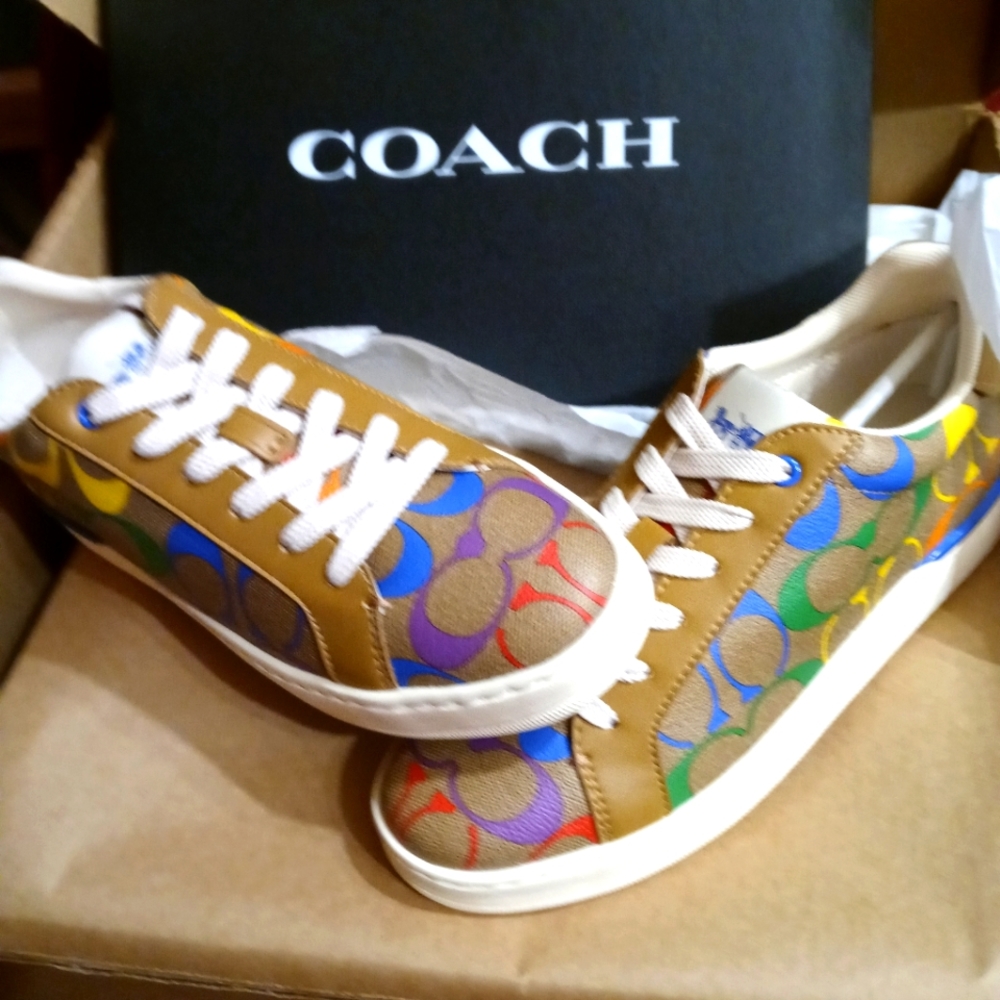 Coach Sneakers 🌈🌈🌈